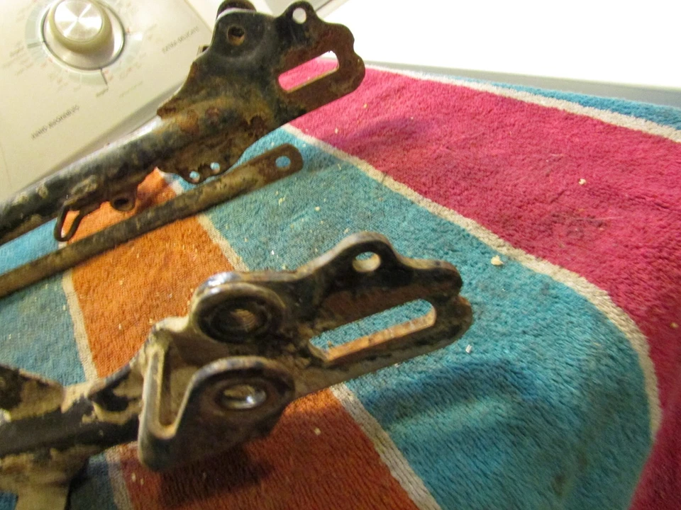 Yamaha DT100 1978 basculante brazo oscilante suspensión Foto 3 de 4