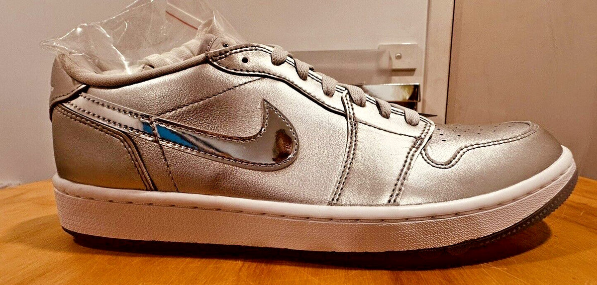 Nike Air Jordan 1 Low G NRG Golf Shoes 'Gift Giving'- FD6848 Nike Air Jordan 1 Low G NRG Golf Shoes 'Gift Giving'- FD6848
