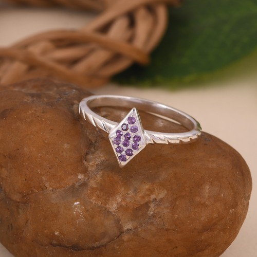 Stunning Handcraft Amethyst Sterling Silver Diamond Shaped Ring For Engagement - Picture 3 of 10