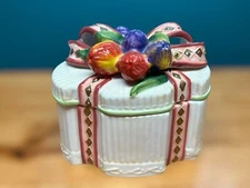 Wrapped Gift Present Trinket Box With Bow & Tulips Porcelain Candy Dish
