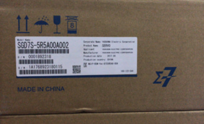 NEW YASKAWA SGD7S-5R5A00A002 Servo Drive