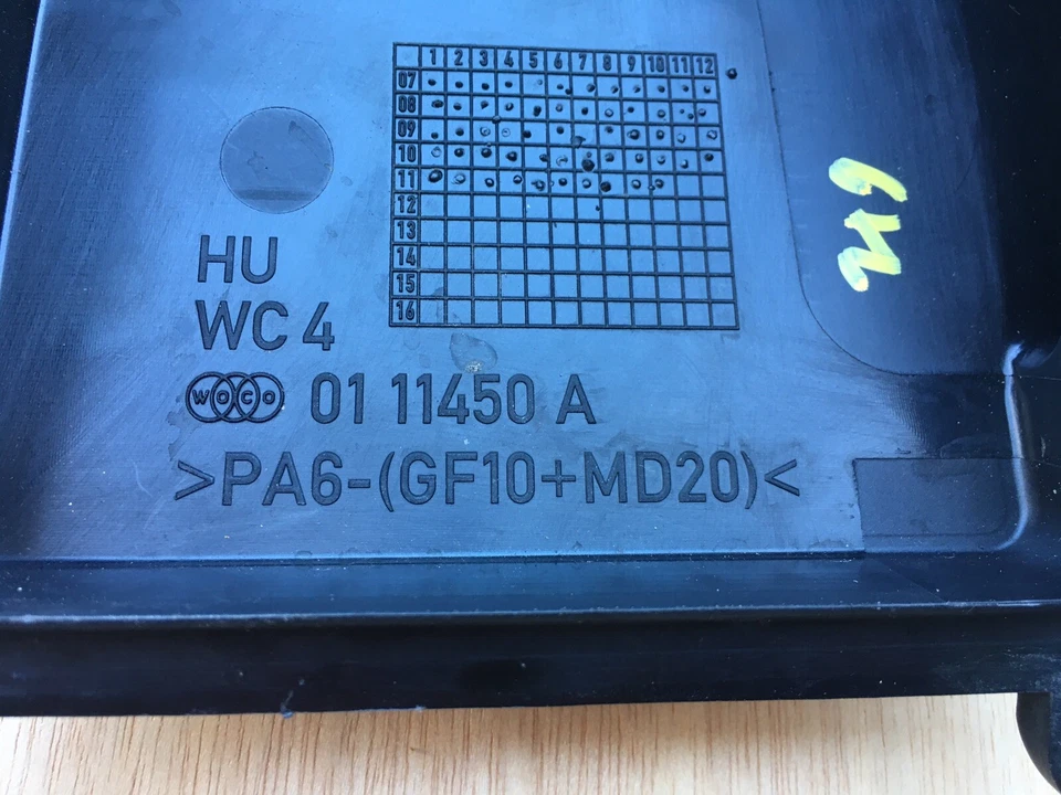 Audi A4 2012 fabricante de equipos originales caja mitad superior con flujo de aire genuino 06J906461D Foto 2 de 4