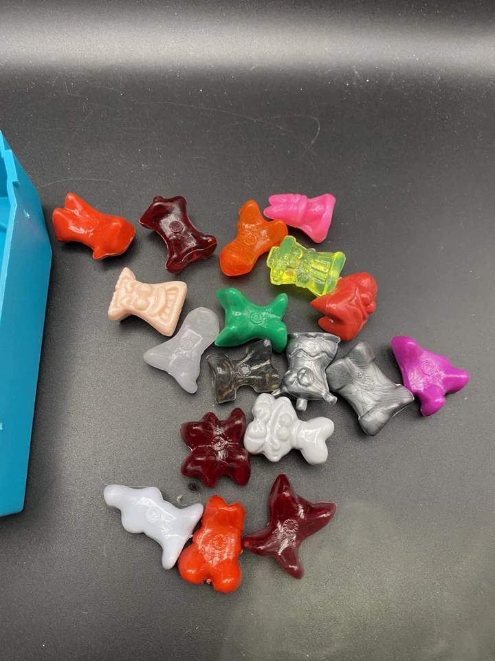 GoGo's Crazy Bones Figures with Coffin - Image 4 of 4