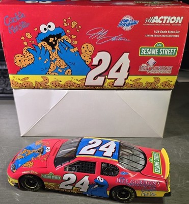 NASCAR Jeff Gordon Sesame Street Cookie Monster 1:24 2003 Monte Carlo Car QVC