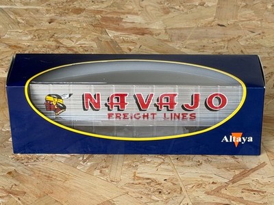 ALTAYA 1:43 PETERBILT 350 NAVAJO FREIGHT TRAILER ANHÄNGER IXO NEU IN OVP (M-7)