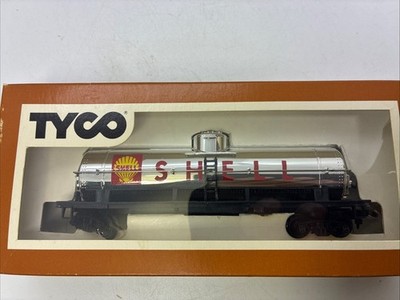 HO Tyco 367-C Shell Oil Co. Single Dome Tank Car Chrome/Sliver NOS New