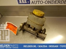 Maître-cylindre de frein Nissan ALMERA