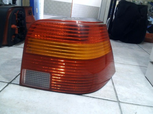 Orig. Heckleuchte Rücklicht rechts VW Golf 1.4 1 J 1J6945096Q