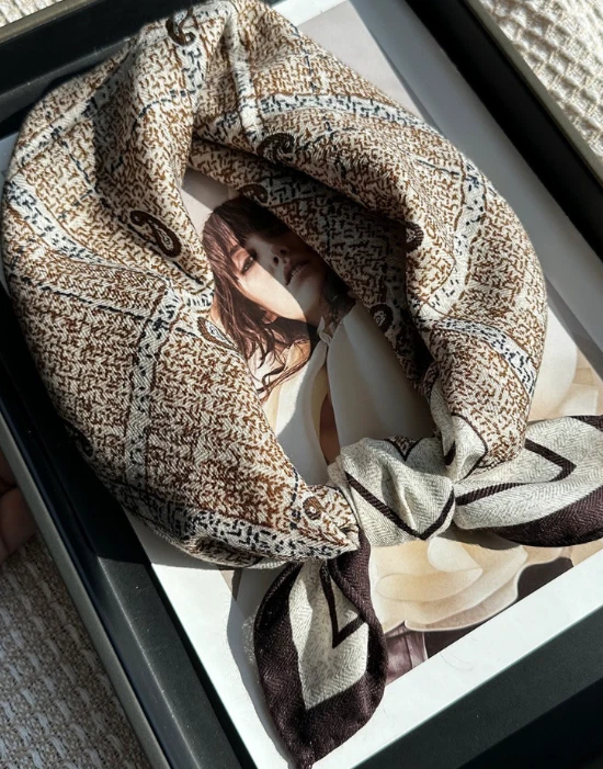 70% Cashmere 30% Silk Shawl cashew Print Bandana Scarf 26'' Neckerchief Wrap new