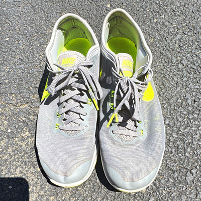 Nike Flex Supreme TR 4 Women s Training Sneaker Lace-Up Low Top Gray Volt