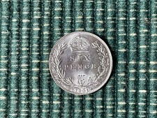 Victoria Sixpence  1837 TO 1901  ( Silver  )