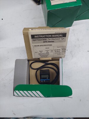 SunX DPX-410-IN Digital Pressure Switch Gauge Display 12-24VDC NEW MAKE OFFER 
