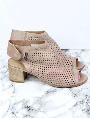 Russell & Bromley beige braune perforierte Lederschuh Sandalen, Größe EU 40 / UK 7