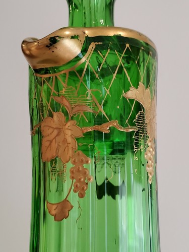 VINTAGE CZECH BOHEMIAN MOSER GREEN GLASS DECANTER W/ GOLD GILT 21 1/2 INCHES - Picture 4 of 12