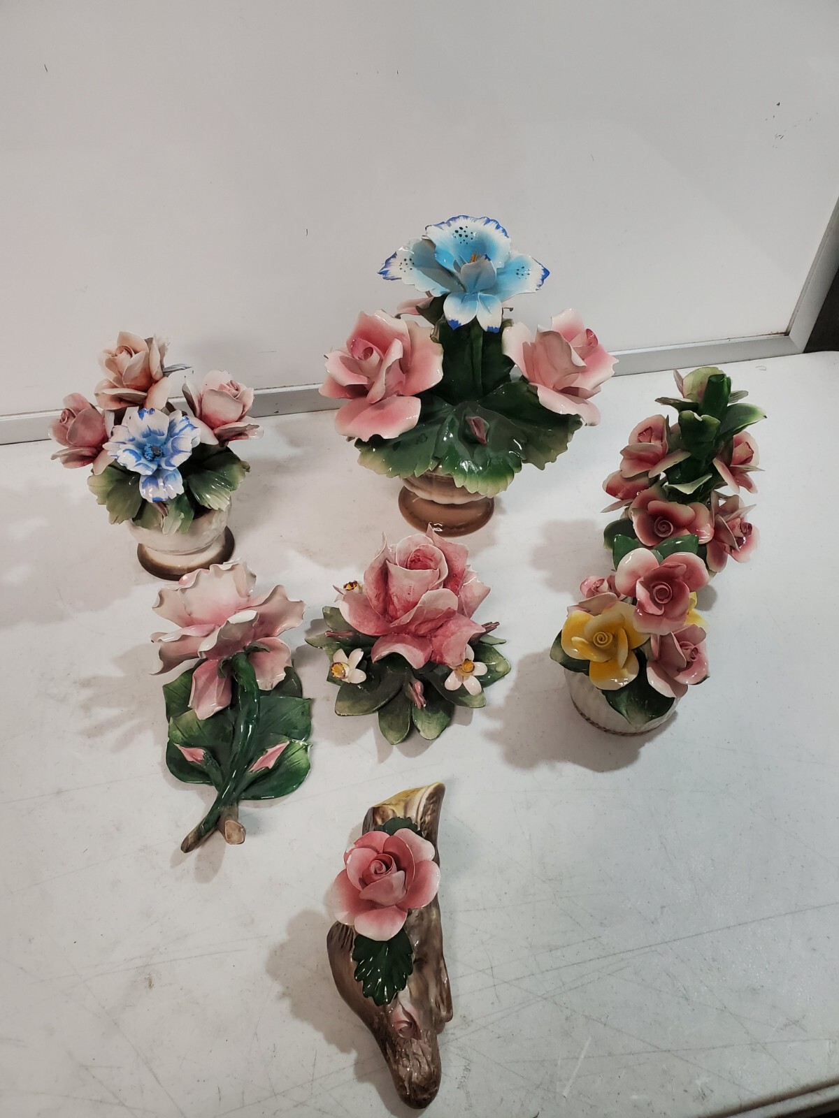 capodimonte-floral-figurines-lot-of-7-lot-1-small-chips-ebay