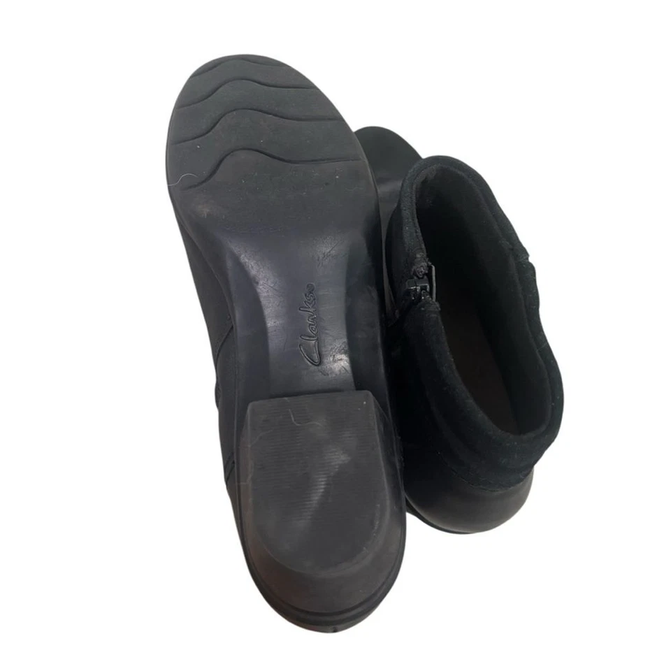 Clarks Botas Mujer Negras Emslie Twist Talla 8 M Botines de Cuero al Tobillo Cojín Suave Foto 4 de 4