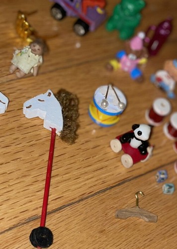 Vintage Plastic Wood Miniature Dollhouse Toys & Accessories 30pc Mix Mini Toys - Picture 5 of 12