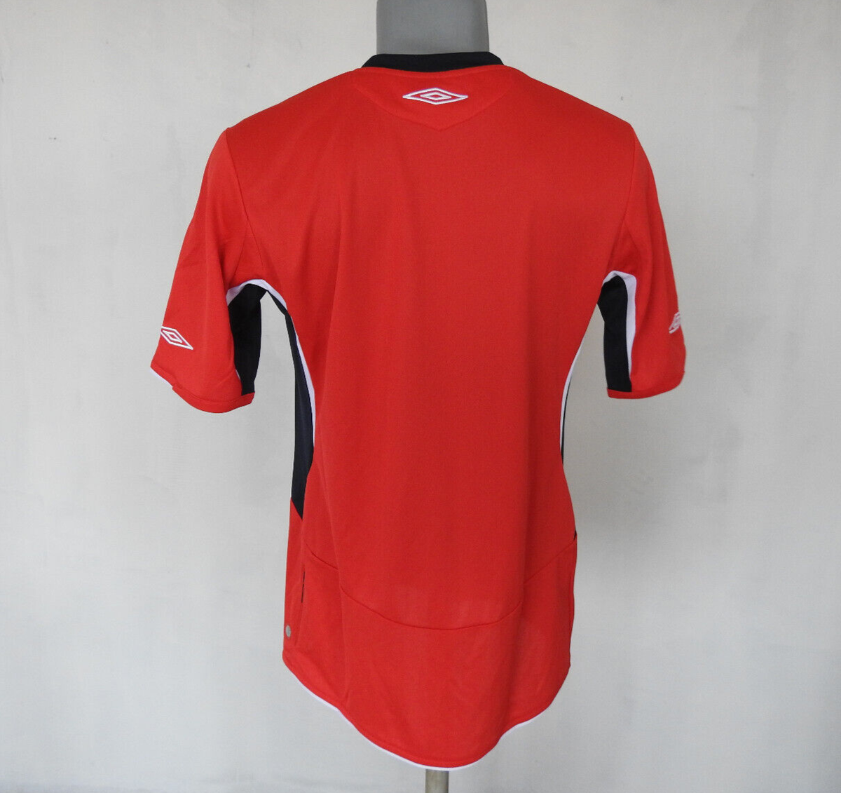 Norway Womens Football Team Jersey Umbro Red Shirt Size 42 / L