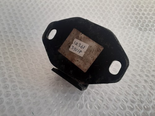 Engine Mount for Toyota Hilux 4Runner RN20 RN25 Toyoace RY10 12R 12361-39017 - Picture 3 of 3