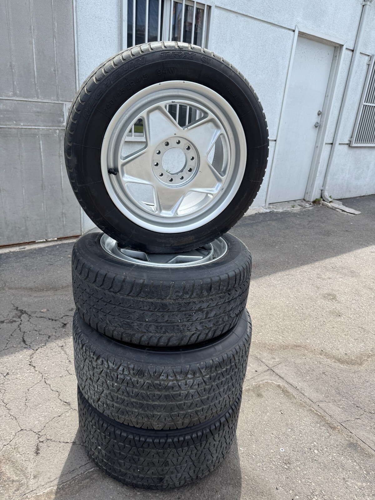 Ferrari Testarossa Center Lock Wheels 280/45, 240/45, 55,70 OEM 1985 