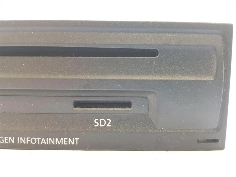 2015 VOLKSWAGEN GOLF SATELLITE NAVIGATION SAT NAV CD UNIT 3Q0035874A - Image 4 of 4