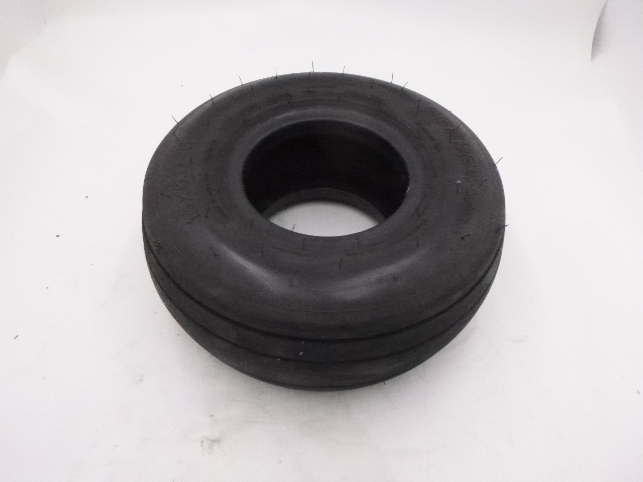 Michelin Condor 15x6.0-6 Aircraft Tire 6 Ply 072-449-0