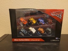 Disney Pixar Cars 3 8-piece Gift Set Mini Collectibles Brand New In Box