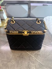 Chanel 23C Kiss Lock Flap Bag Vanity Case Chain Clutch Lambskin [Duties Paid]