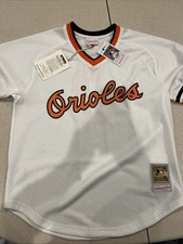 Mitchell Ness Baltimore Orioles  1985 Cal Ripken Jr Size 44  L  Jersey New Tags