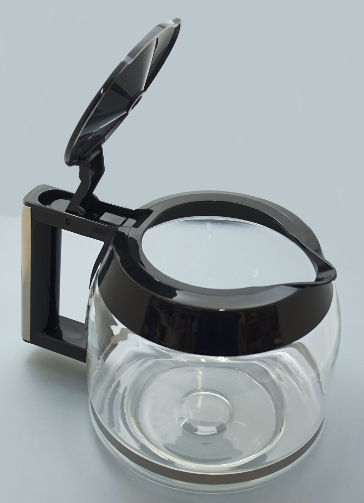 DeLonghi Replacement 12 Cup Glass Carafe Assembly, DCF2212T, SX1037