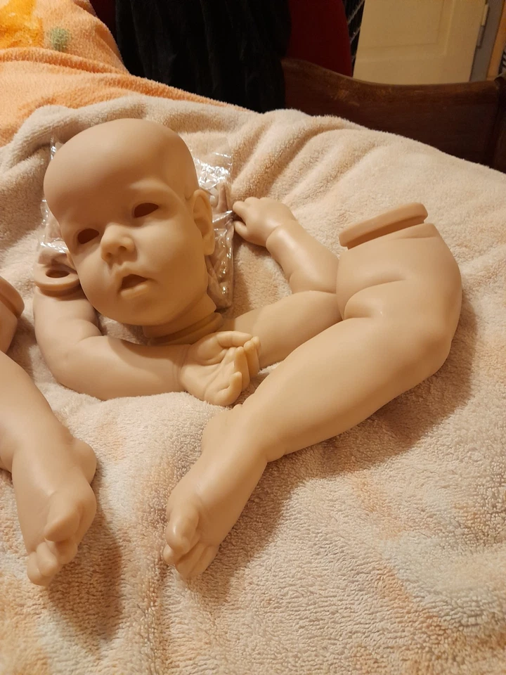Großer Reborn Bausatz70cm Markenlos Neu - Bild 4 von 4