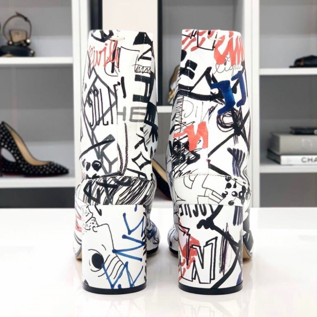 Maison Margiela Leather Paint Tabi Boots 35 White X Black X Maison Margiela Leather Paint Tabi Boots 35 White X Black X