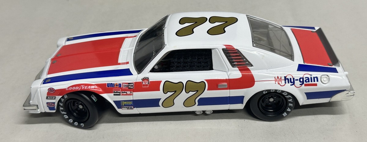 Dale Earnhardt #77 Hy-Gain 1976 Chevy Malibu Elite 1:24