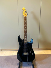 Squier Showmaster Electric Guitar Black Solid Body 6-String RH 22-Fret 1997
