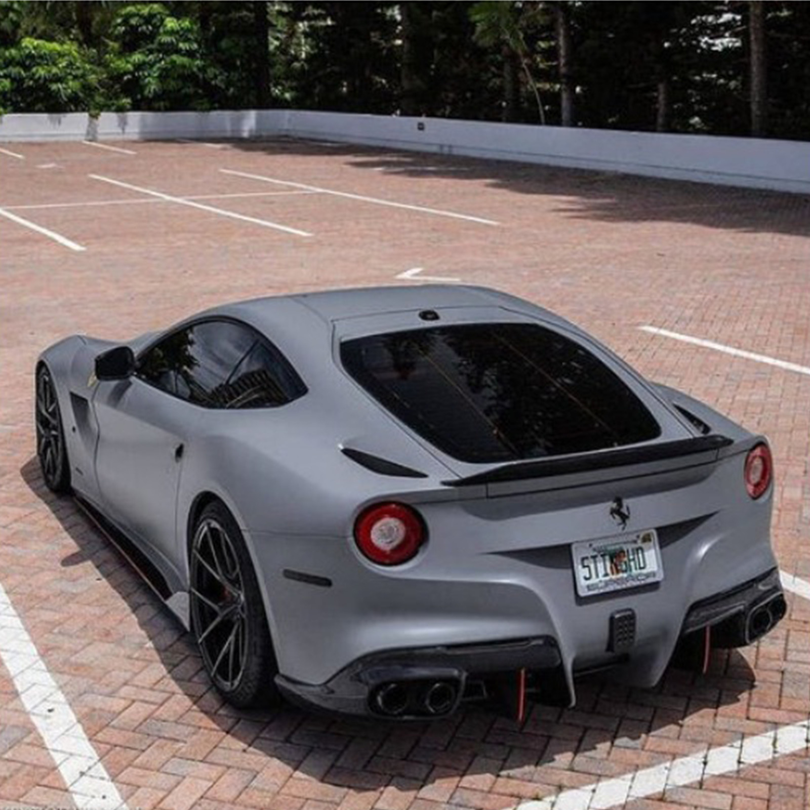 Ferrari F12 berlinetta Rear Spoiler
