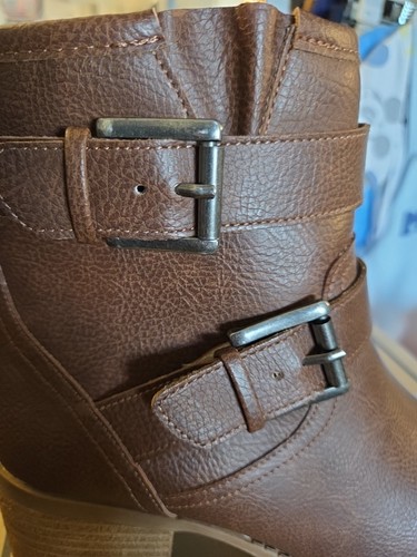 MIA Boot, Zipper w/Accent Buckle Straps,Jessi Lug Cath, Sizes 8.5, 9, 10 NEW! - Picture 4 of 8