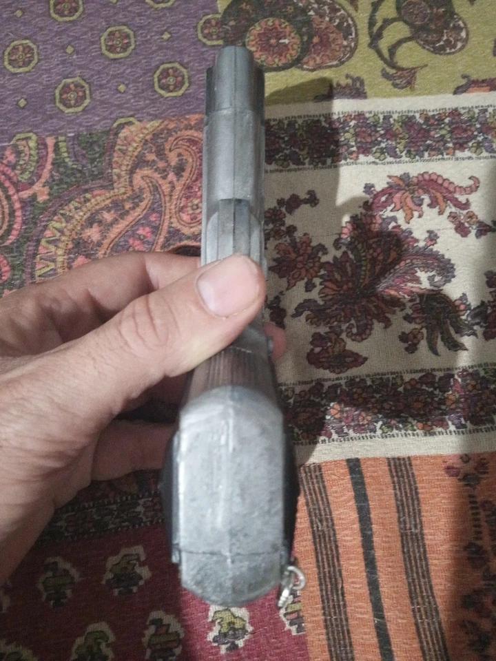 Indiana Jones Raiders Browning HP Toy Gun Prop Replica Non Firing Christmas - Immagine 4 di 4