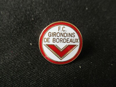 Pin's Football Koweït – Insigne Association Années 70 – Vintage Collection