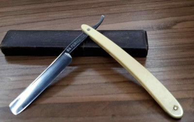 Razor Fermarud #84 3/8 Gebr. Lang. Golden Medals Solingen.
