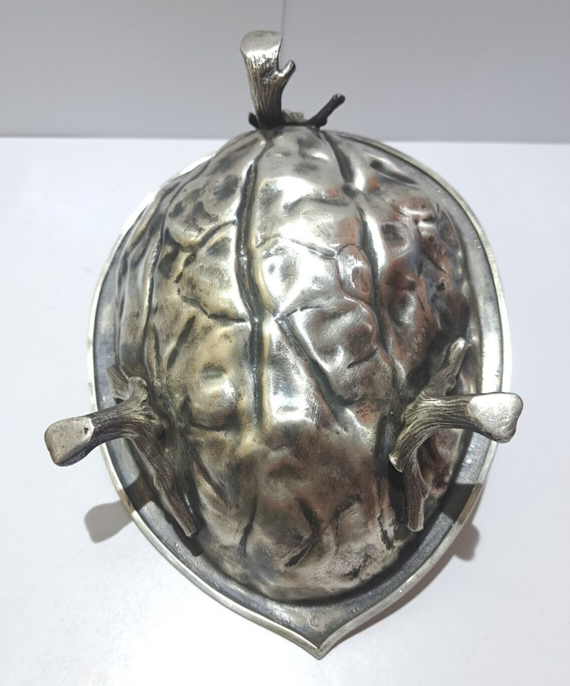 GORGEOUS BERNDORF ART NOUVEAU WALNUT NUT BOWL SILVER PLATED TRIPOD AUSTRIA