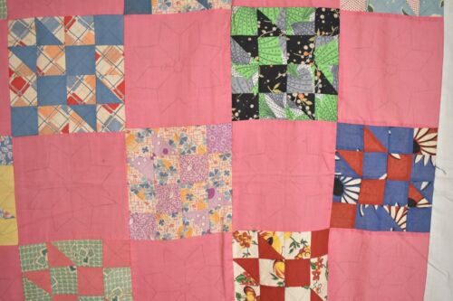 HERMOSO Edredón Antiguo "Crockett Cabin" Años 30 ~ ¡BONITOS COLORES! - Imagen 3 de 11
