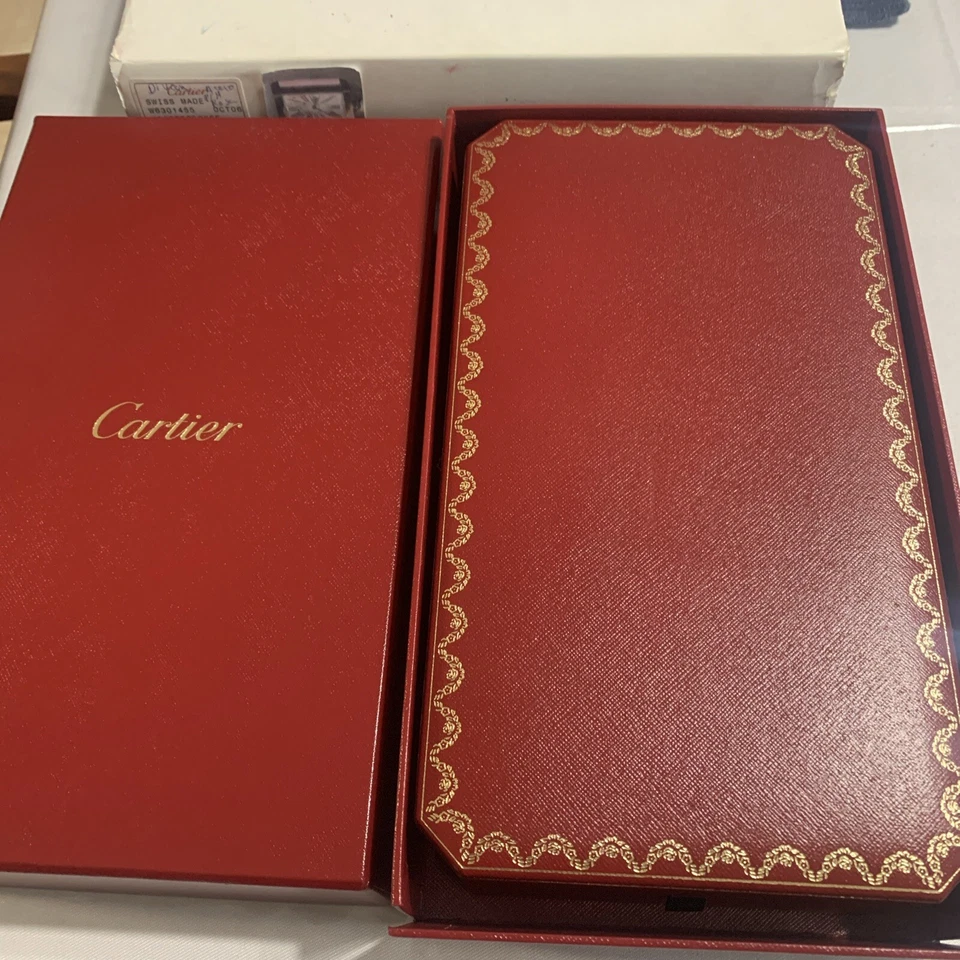 Cartier Mini Tank Divan W6301455 Women s Watch Pink Shell Dial Quartz Watch Box - Image 3 of 4