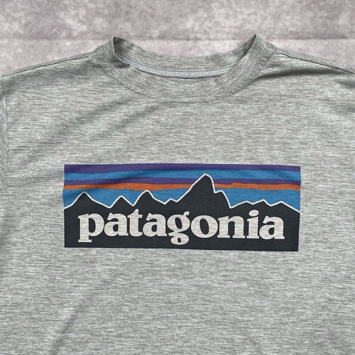 Patagonia Capilene Cool Daily T-Shirt Boys Size Medium Gray Logo Light Outdoor - Picture 2 of 11