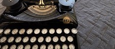 Antyczna maszyna do pisania Erika Seidel & Naumann Drezno walizka rzadka vintage lata 1930.