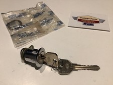 Triumph Dolomite Toledo serrure porte avant droite UNIPART