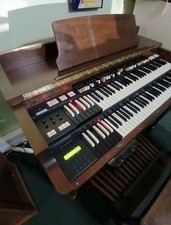 Hammond xB3 Organ with Leslie Speaker, Full 25-note Pedalboard Organ Bench