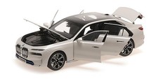110023200 - BMW i7 (2022) – white met. - Minichamps 1:18