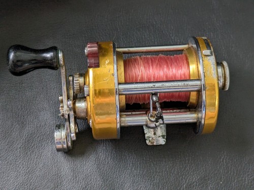 Penn Reels Levelmatic 930 Bait Casting Reel Gold Working - Picture 7 of 9