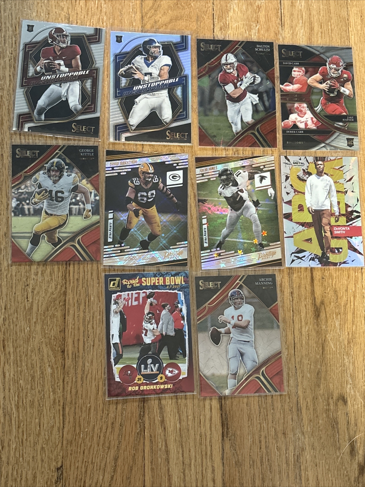 HUGE FOOTBALL LOT 100 Cards Rookies, Variations, Parallels, Autos