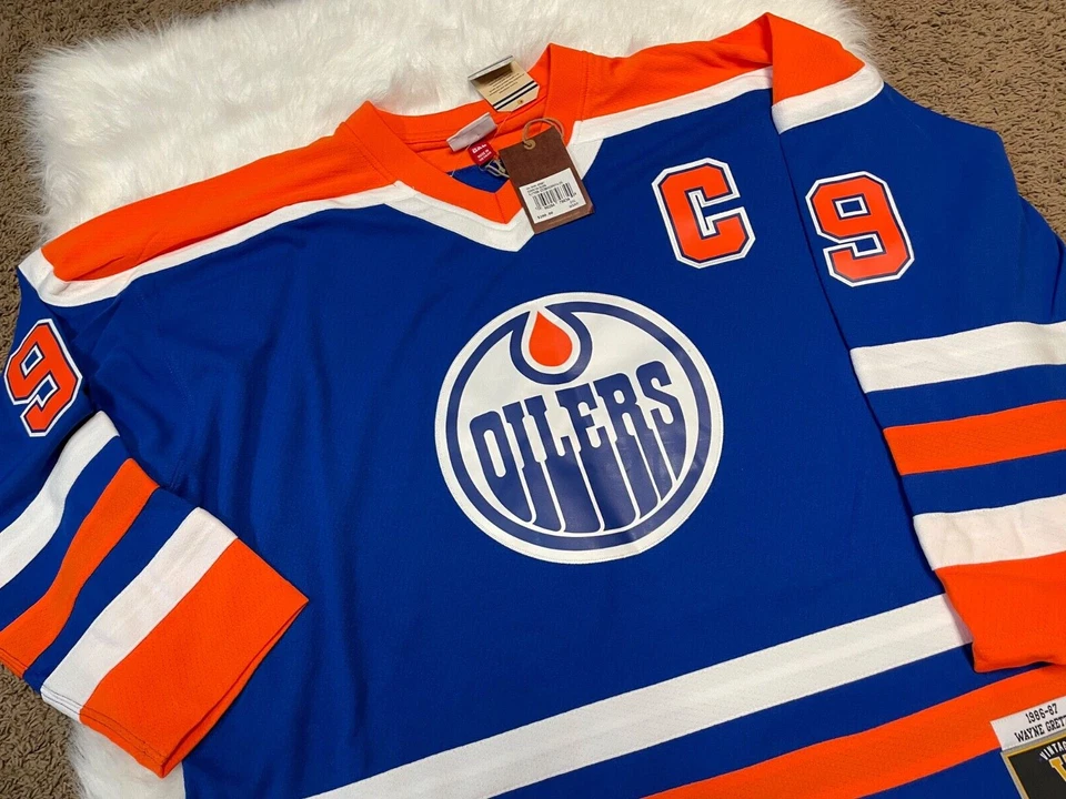 Edmonton Oilers Wayne Gretzky Mitchell & Ness 1986-1987 Size 2XL Hockey Jersey - Image 4 of 4